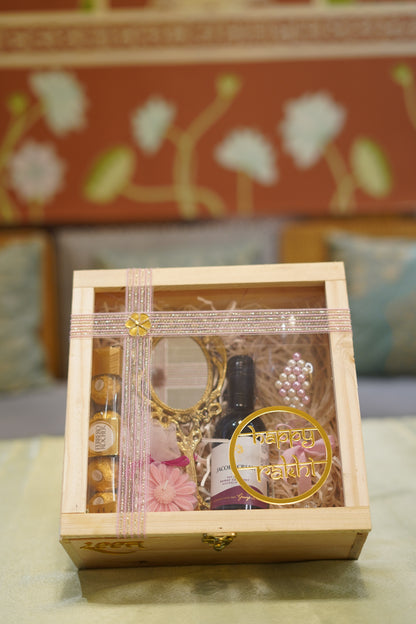 Luxury Rakhi gift hamper for sister – Regal Vault by Reet Rivaaz